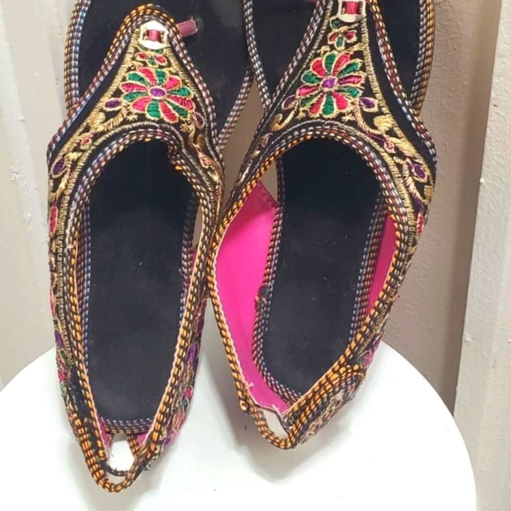 Indian Style Boho traditional Open Toe Sandals Embroidered Flat. 8.5 🌴 - Picture 10 of 10